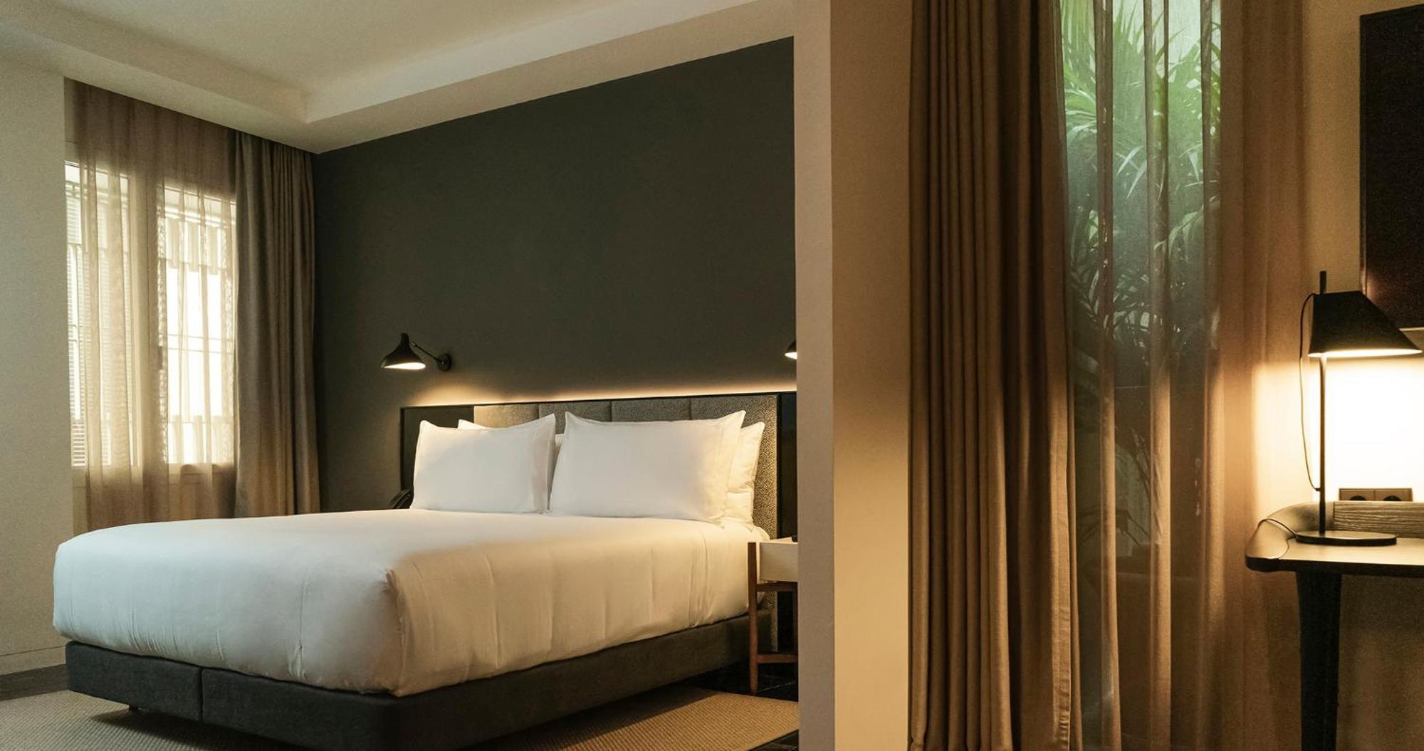 Mercer Plaza Sevilla 5 Gl Hotel Seville